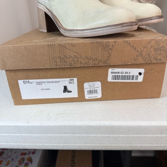 Free People Essential Chelsea Chalk Heeled Boots Sz 9.5 - Picture 9 of 11